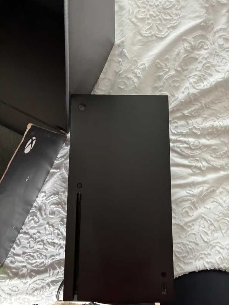 Xbox series X 1TB SSD – z padem i torbą