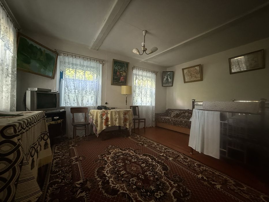 Продам будинок біля лісу