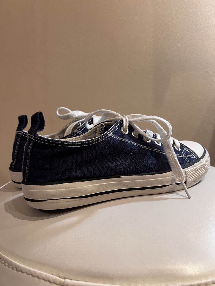 Buty rozm 36 w stylu converse na zmiane w szkole
