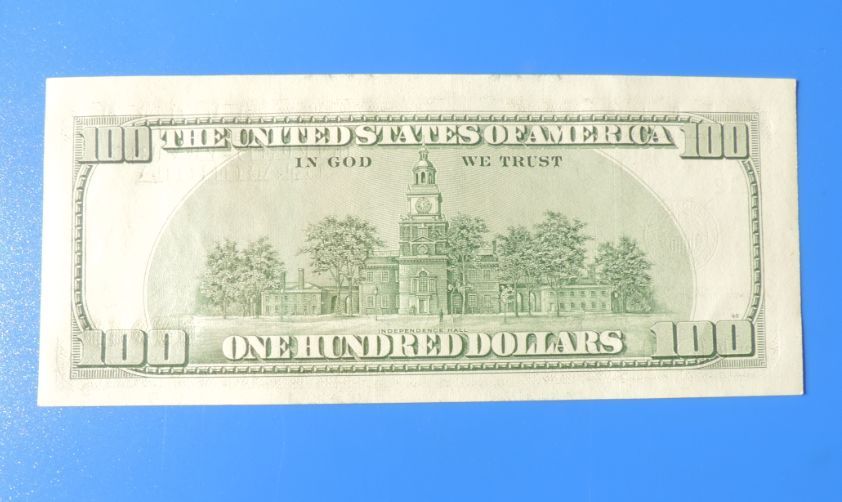 R - 100 долларов США. 2003. Замещение (звезда)