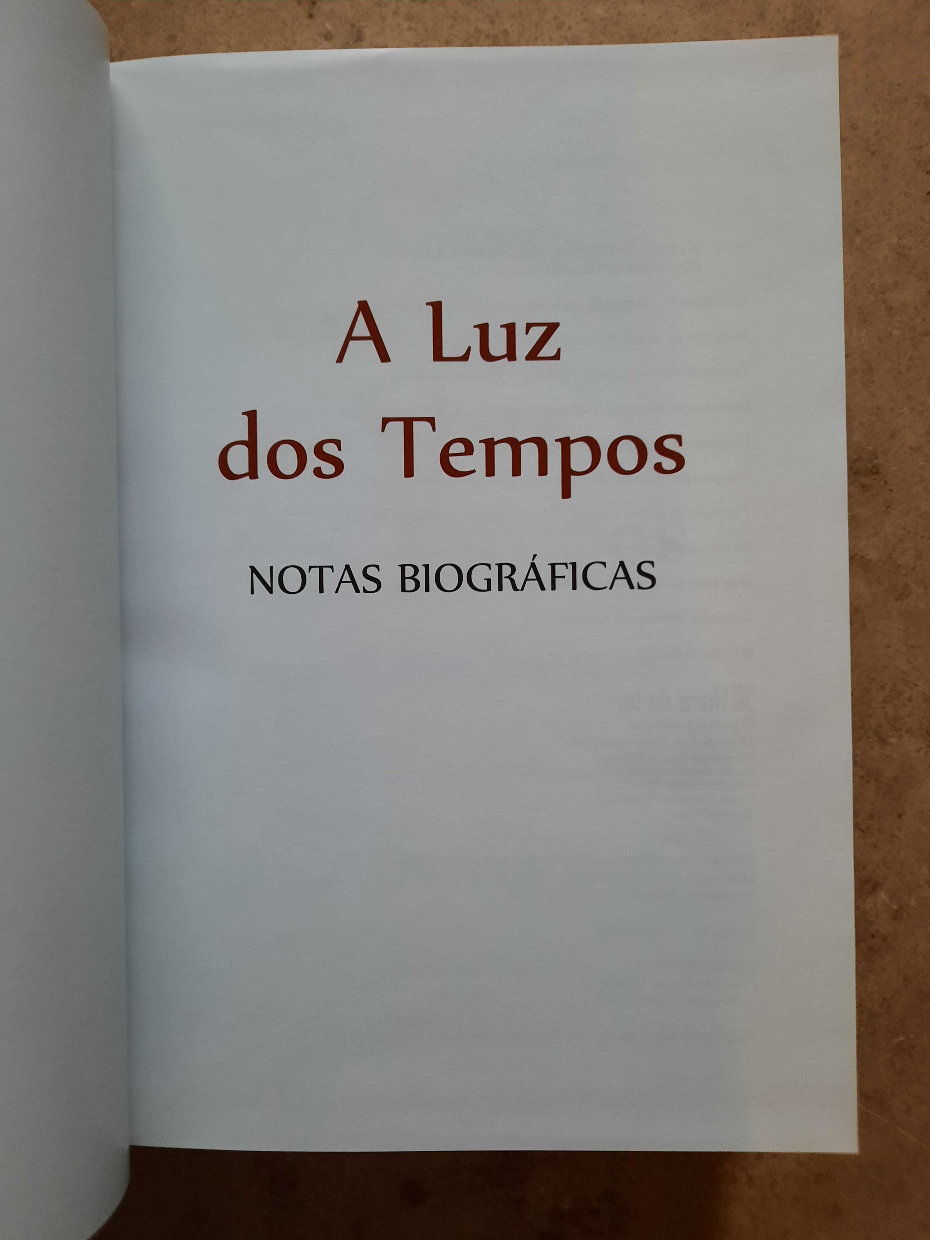 A Luz dos Tempos Notas biográficas Marinha Grande (portes grátis)