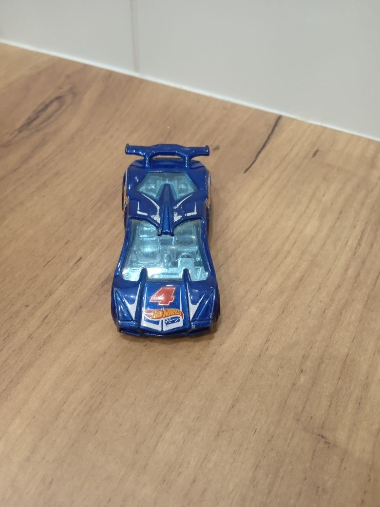 Hot Wheels Impavido I Mattel samochodzik resorak model