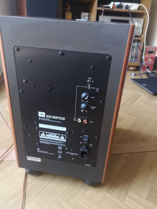 Subwoofer JBL es150p