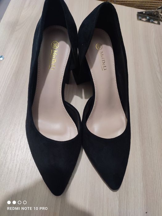 Екозамш туфлі босоніжки черевики