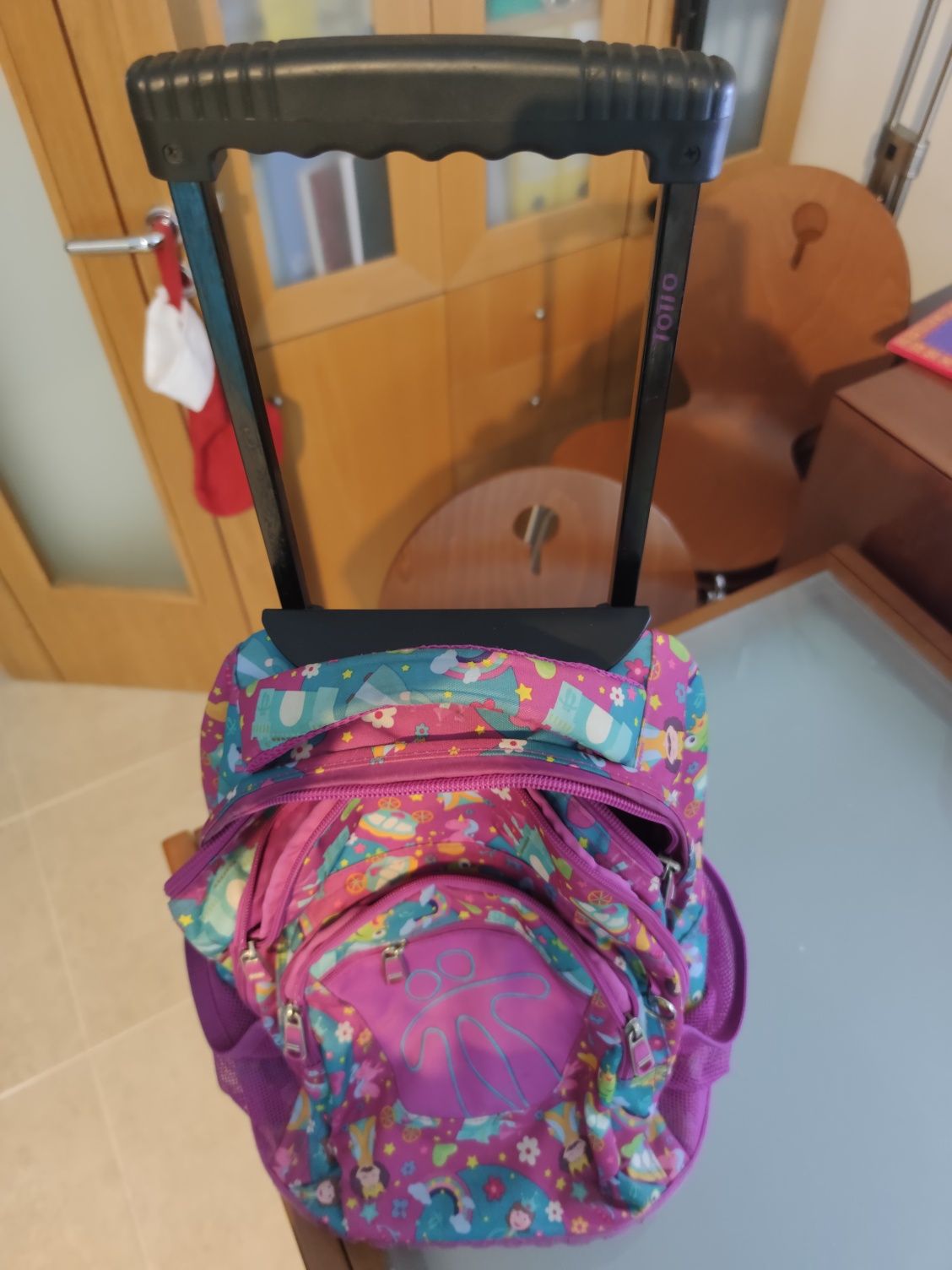 Mochila trolei de menina