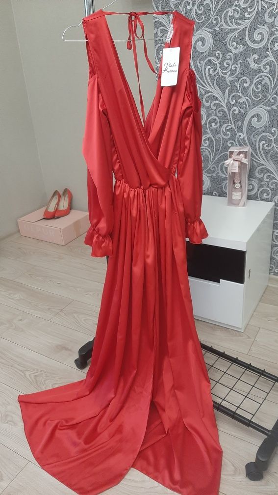 Вечірня сукня платье в пол красное
