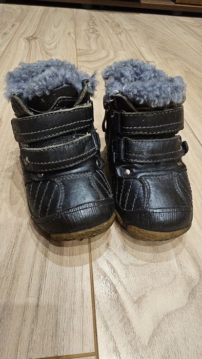 Зимові дитячі ботинки. Зимние детские ботинки. Розмір 22,5