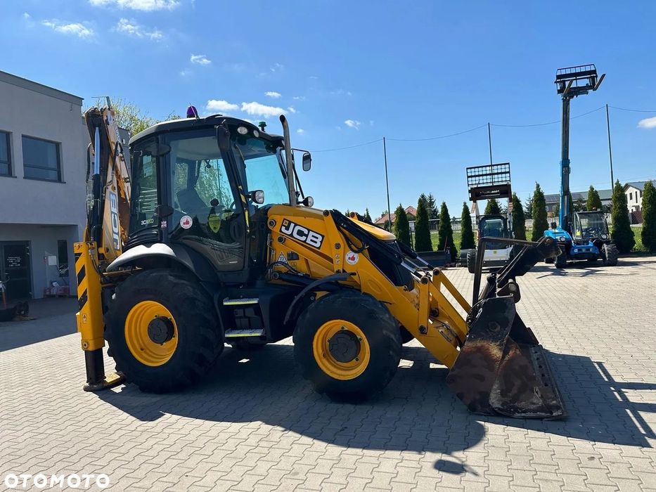 JCB 3CX CONTRACTOR JOYSTICK 110KM/3780mtg/R.2018  110KM /koła 20 cali - TORQUELOCK