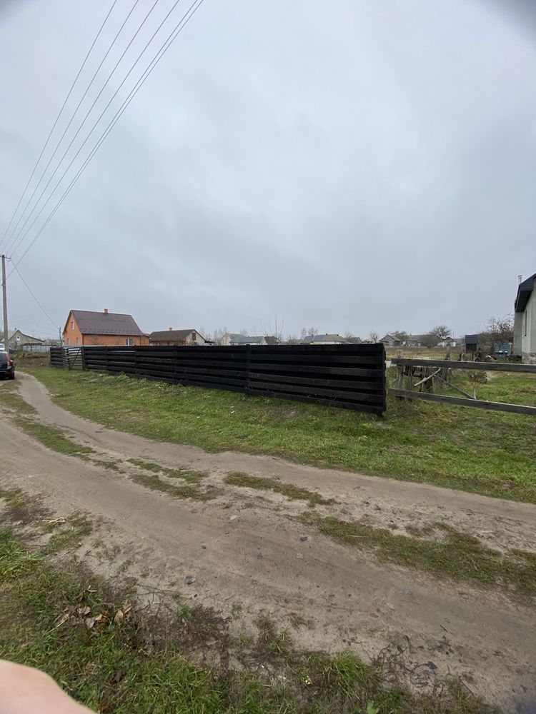 Участок з фондаментом