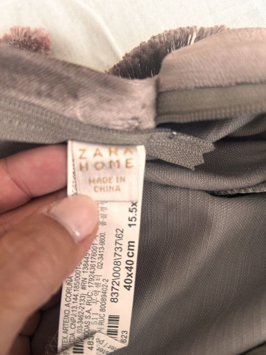 Fronhas Zara Home Cinza