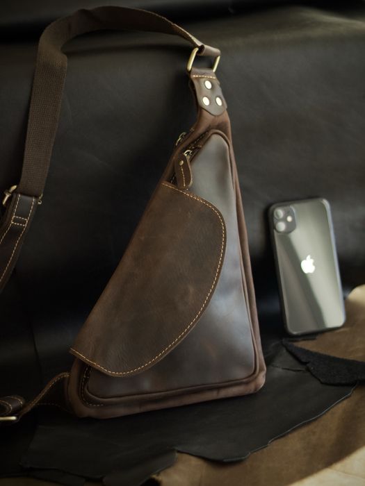 Сумка на грудь чоловіча шкіряна. Слінг / бананка мужская кожаная