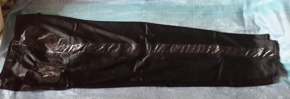 брюки леггинсы размер 46-50 стрейчевые глянцевые под кожу