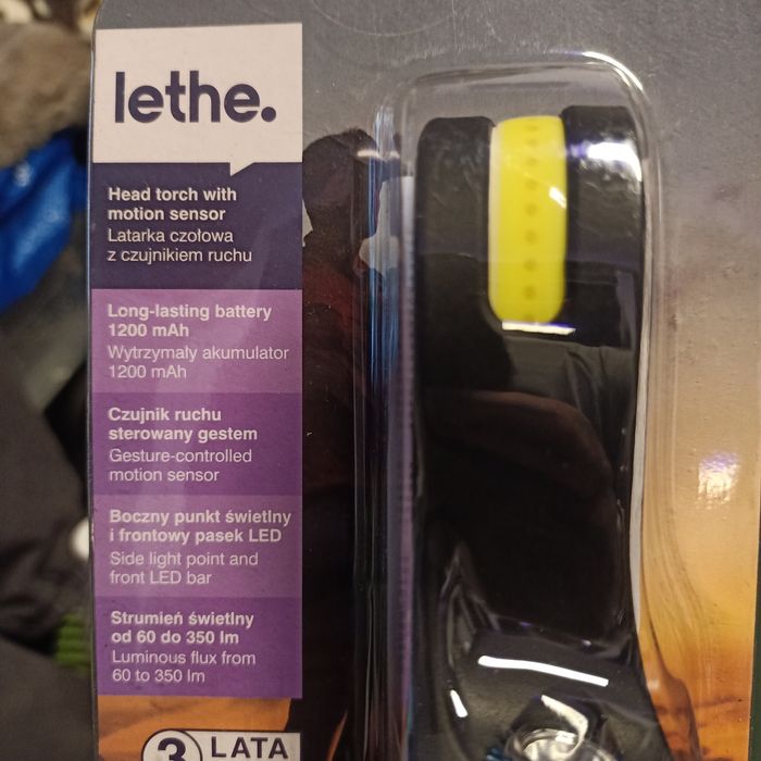 Latarka czołowa z czujnikiem ruchu