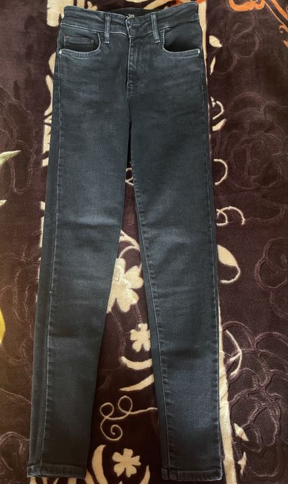 Джинси, світло-чорні.