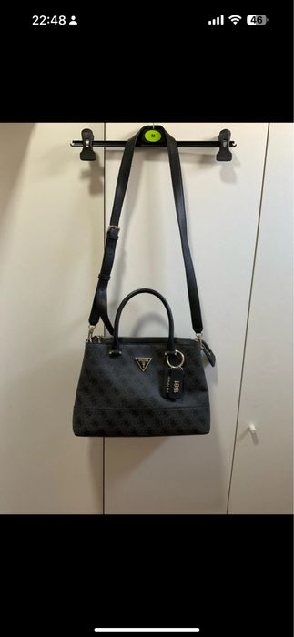 Mala Guess Média