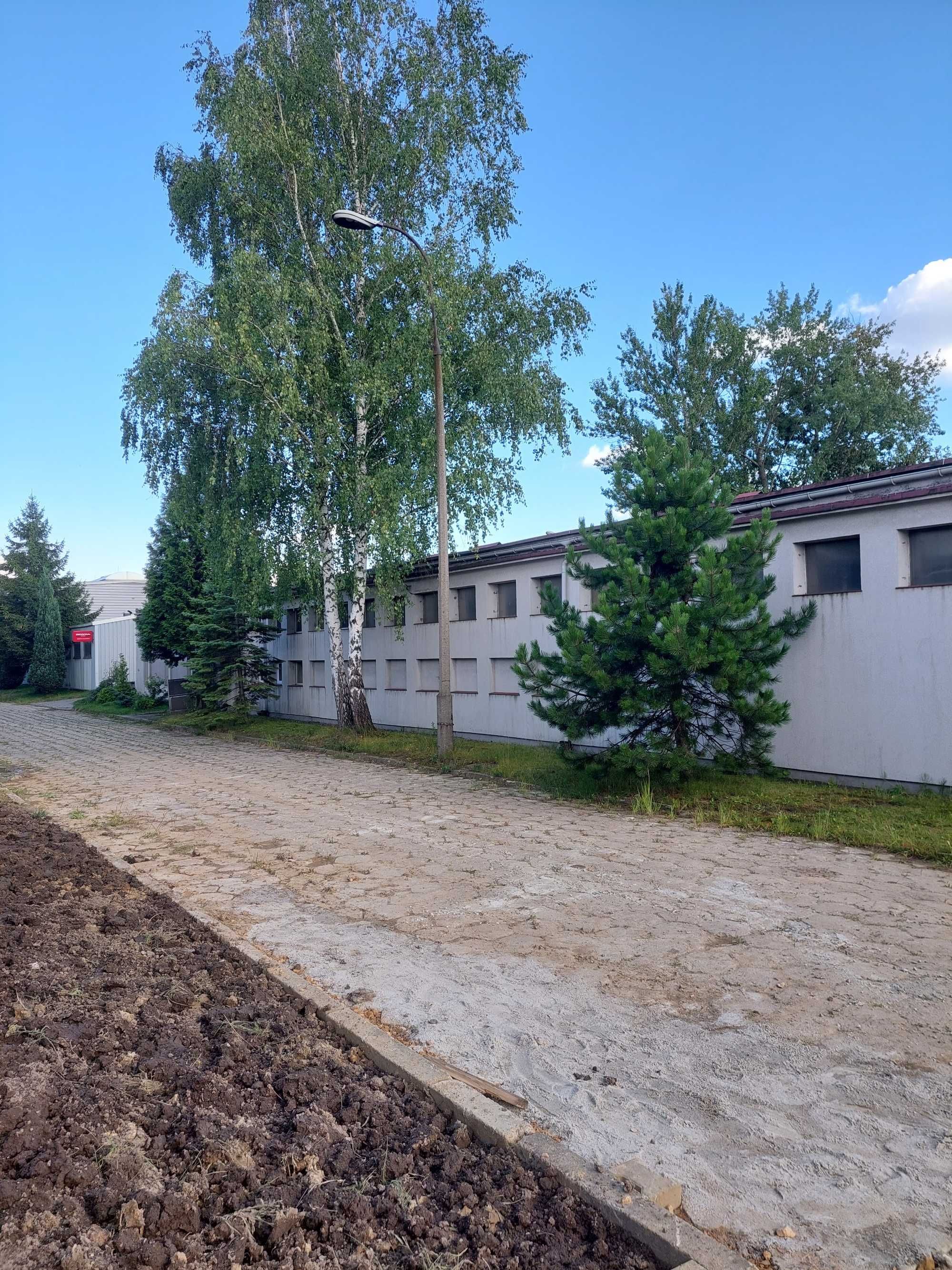 pomieszczenia prod magazynowe , biuro wraz z wyposażeniem , teren