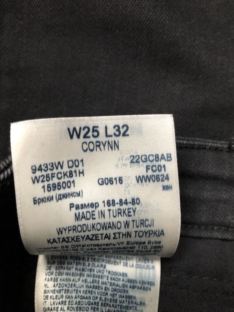 Spodnie damskie Jeansy Wrangler Corynn W25/L32