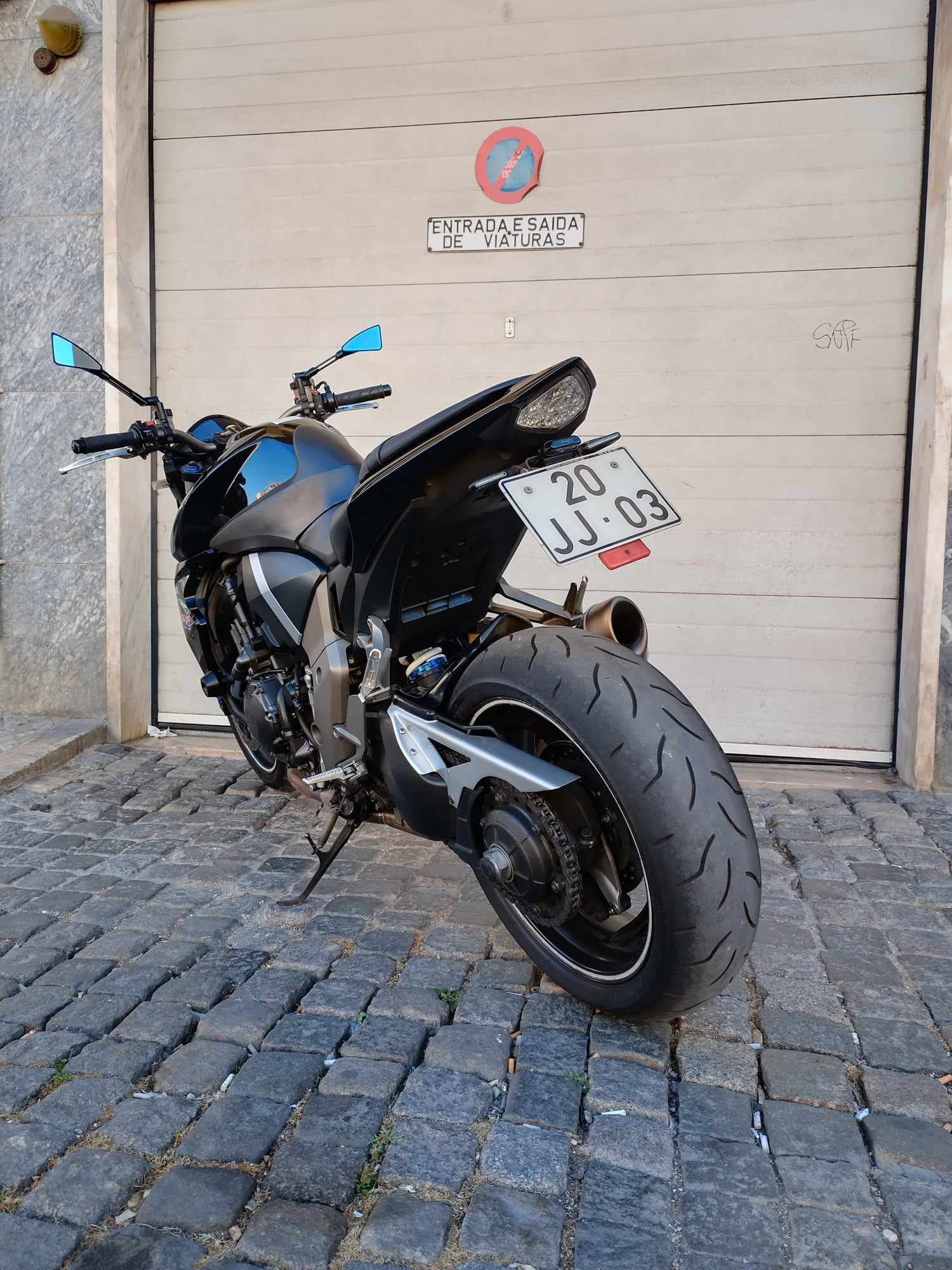 Honda CB 1000cc R