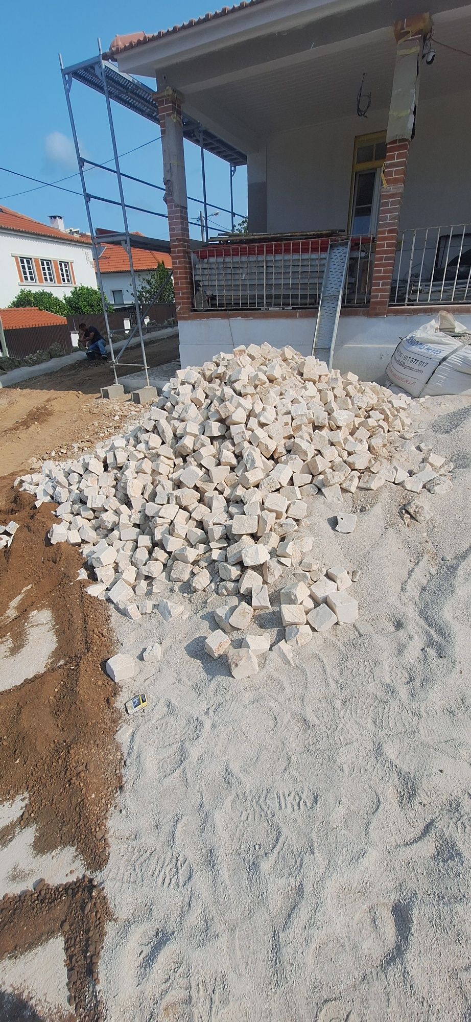 Oferece se pedra de calçada branca 10x10