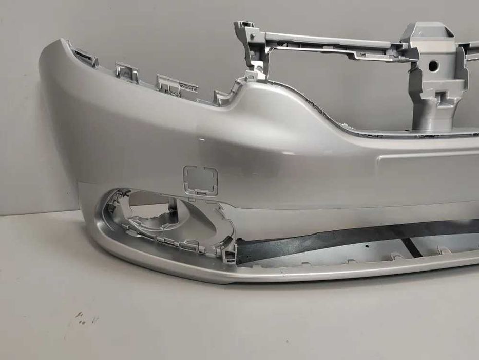 Бампер передний и задний Renault Logan 2 — окрашен в цвет кузова