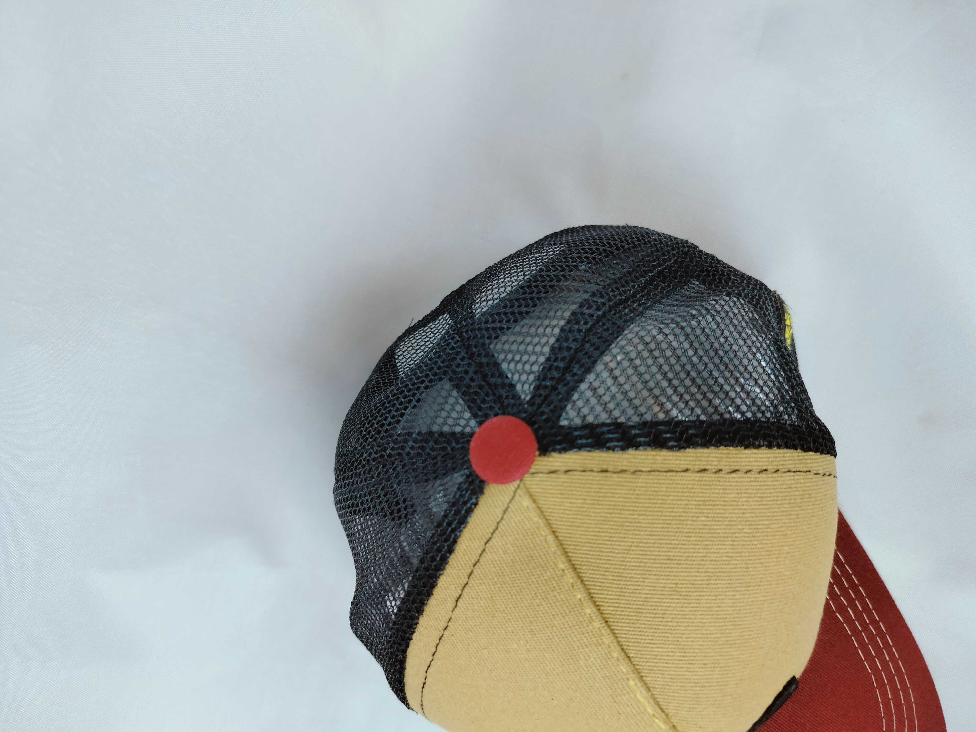 Nowa męska czapka z daszkiem w stylu trucker z siateczką Disney kojot
