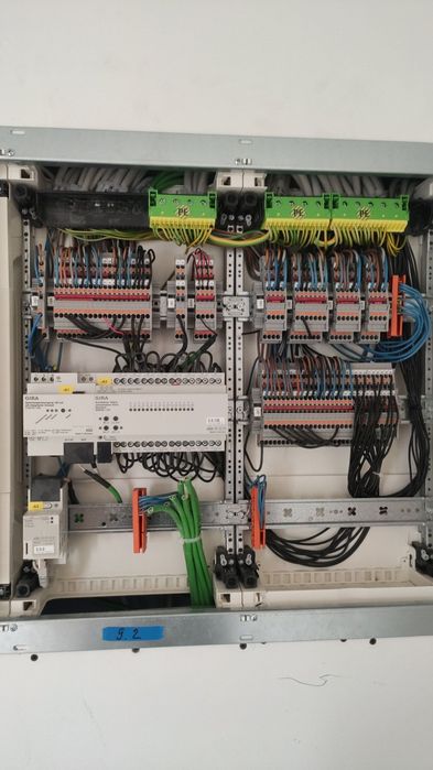 Elektryk - Usługi elektryczne