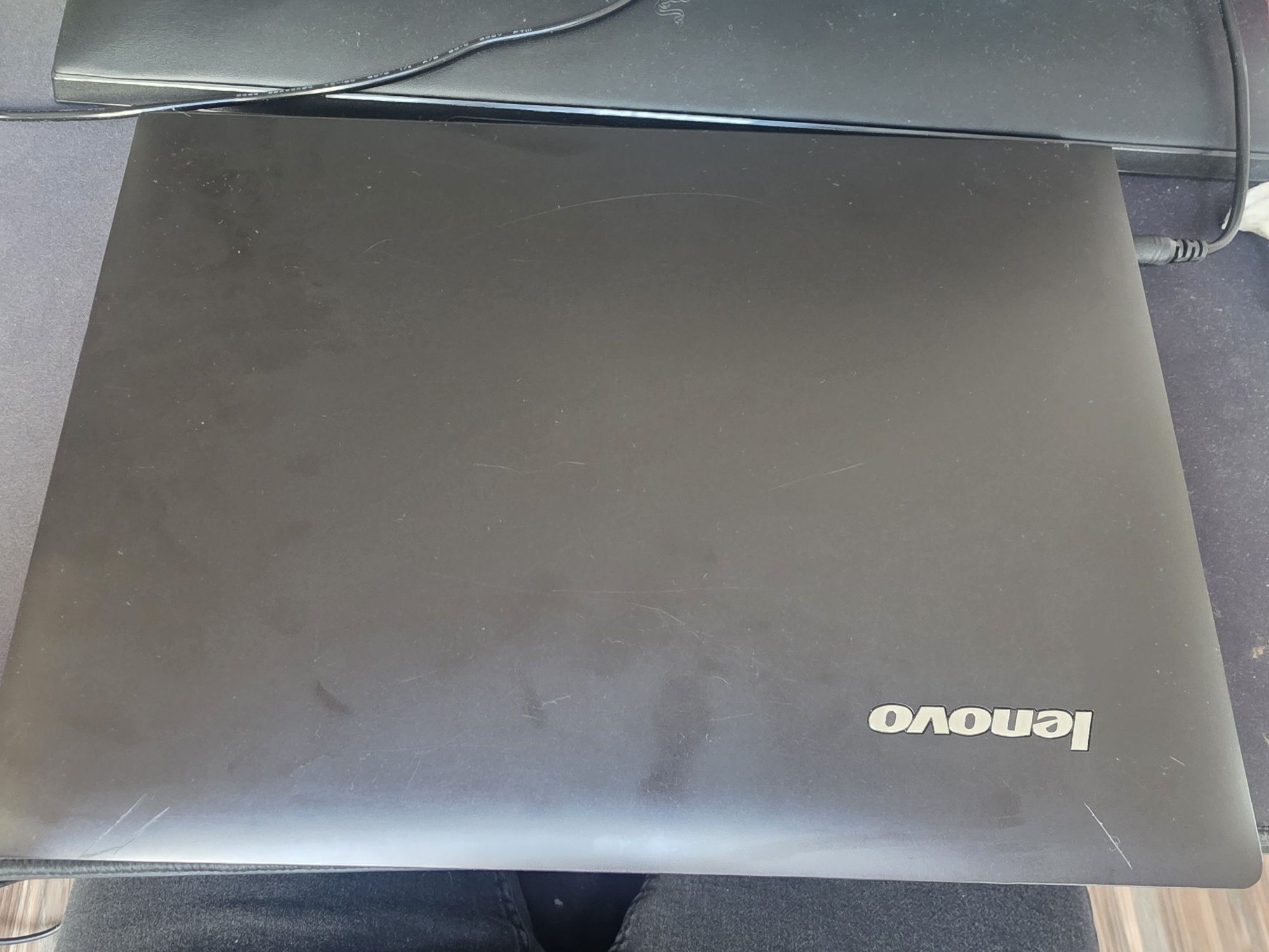 Lenovo M30-70 i3 4GB 128 GB SSD