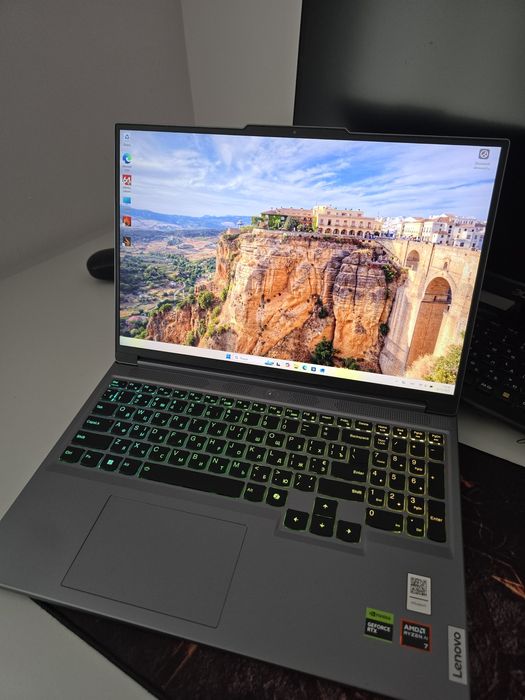 Lenovo Legion Slim 5 16ARP9 R7 8845HS 16GB/1TB/RTX 4070