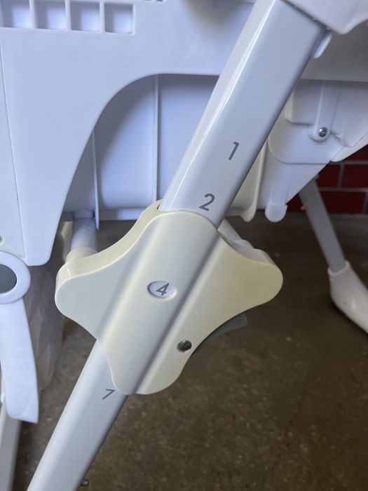 Cadeira de refeições bebe