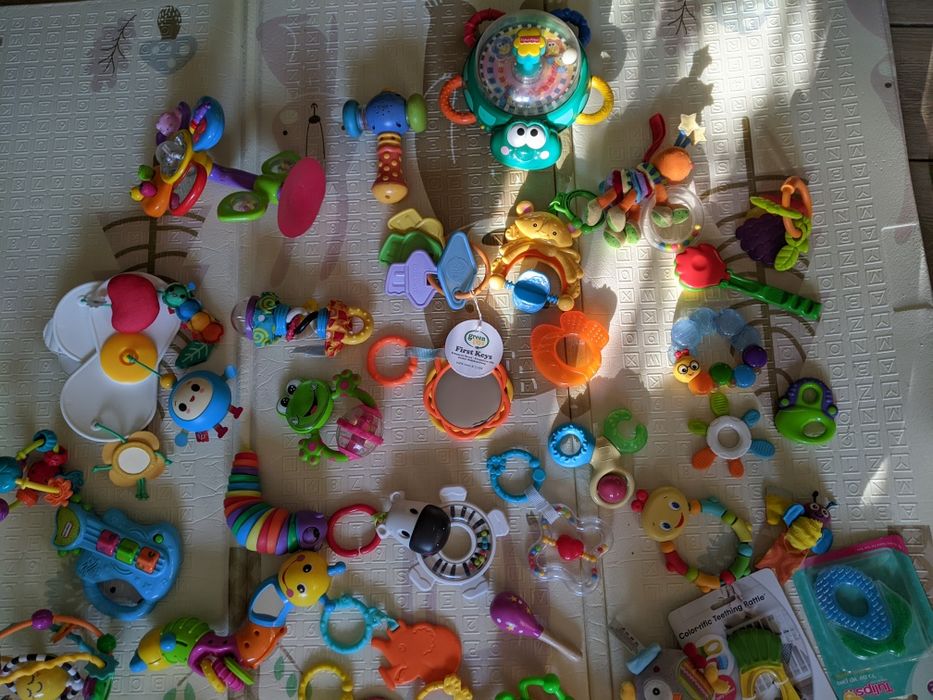 Іграшки для немовлят