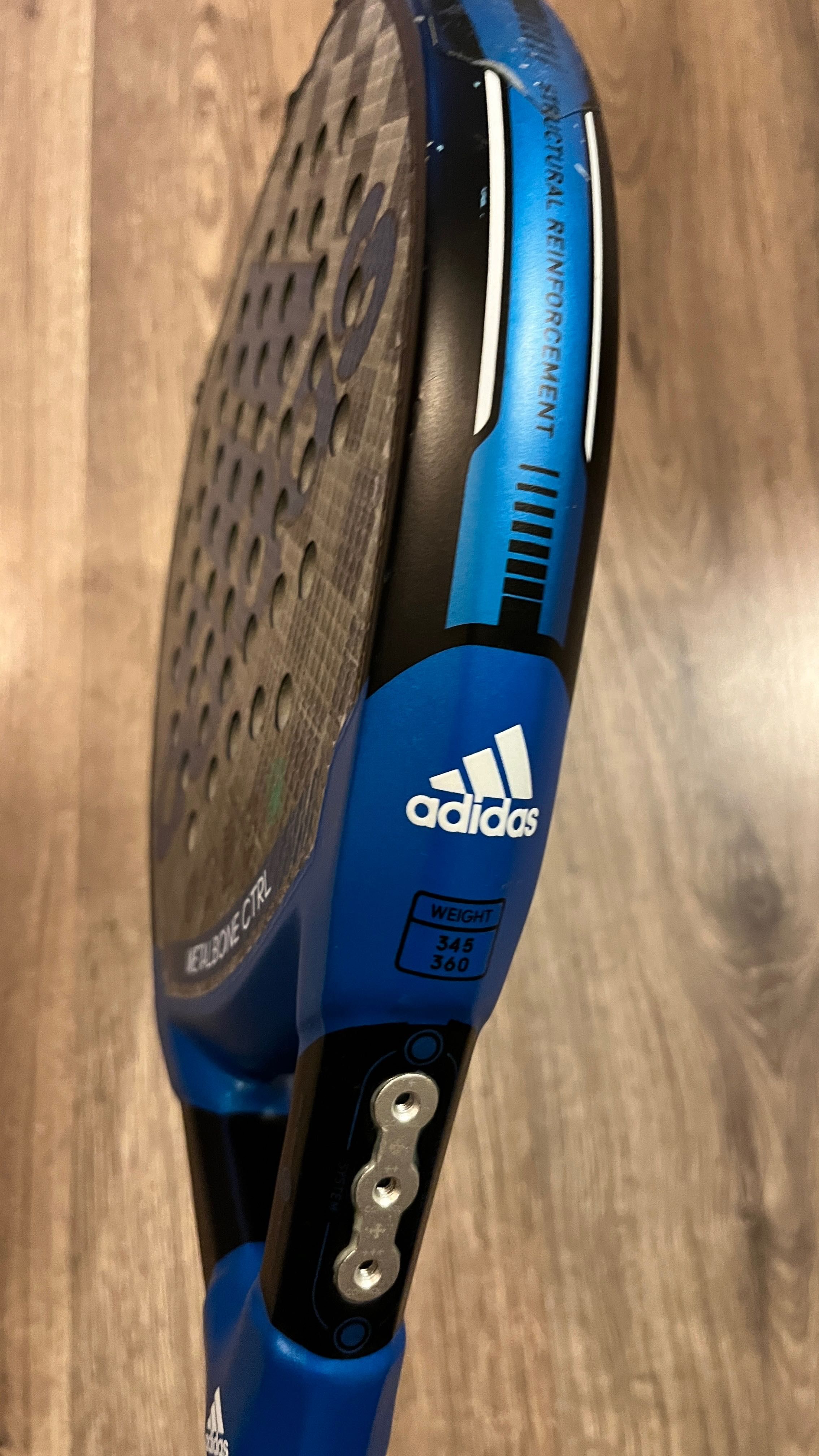 Adidas Metalbone control Padel raquete