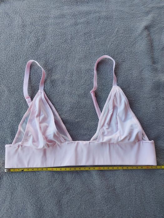 Ładny biustonosz stanik / góra od stroju kąpielowego