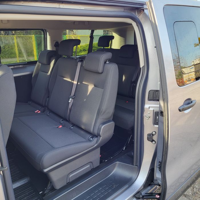 Wynajem busa 9os. Z kierowcą lub bez