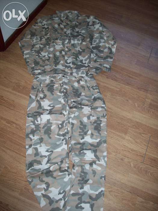 Camuflados e acessorios vestuario