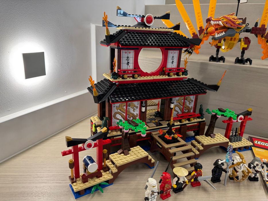 Rezerwacja. Unikat! LEGO Ninjago 2507 Świątynia Ognia KOMPLET