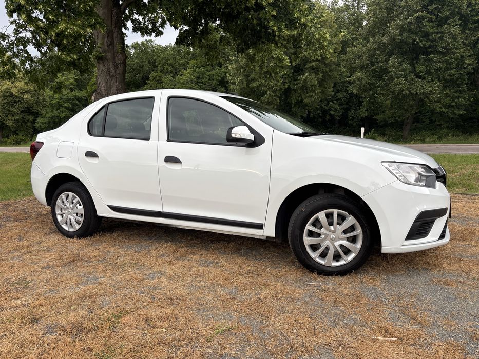 Продаю автомобіль Renault