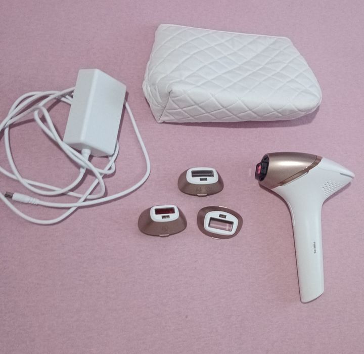 Depilator IPL 9900 Philips Lumea BRI955