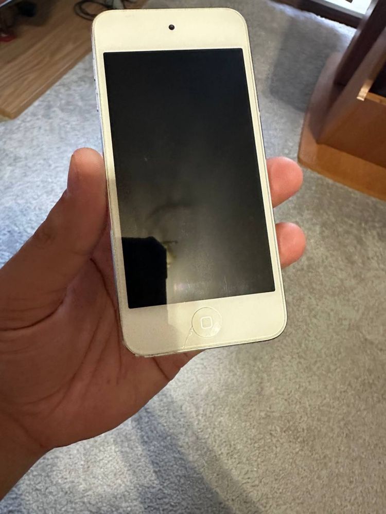 Продам iPod touch 5 iCloud
