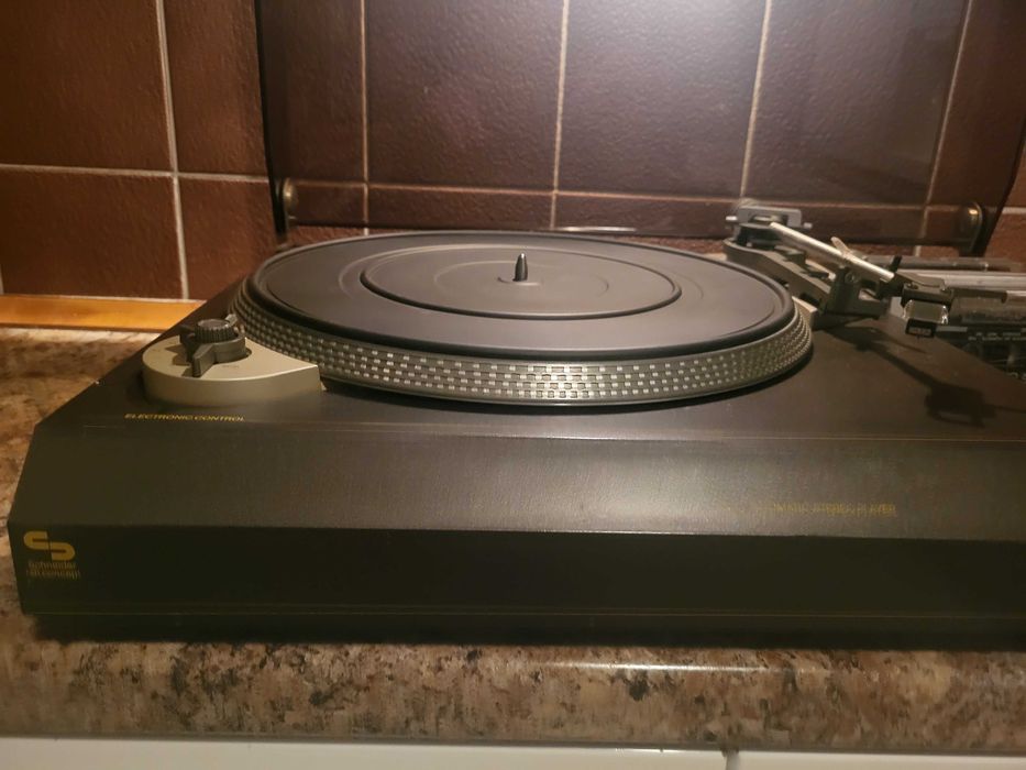 Gramofon DUAL ASP 130