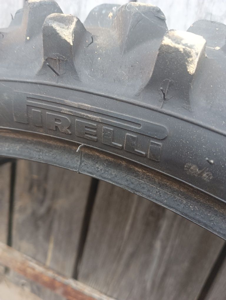 Продам резину на мот r19,r21 Pirelli,Dunlop