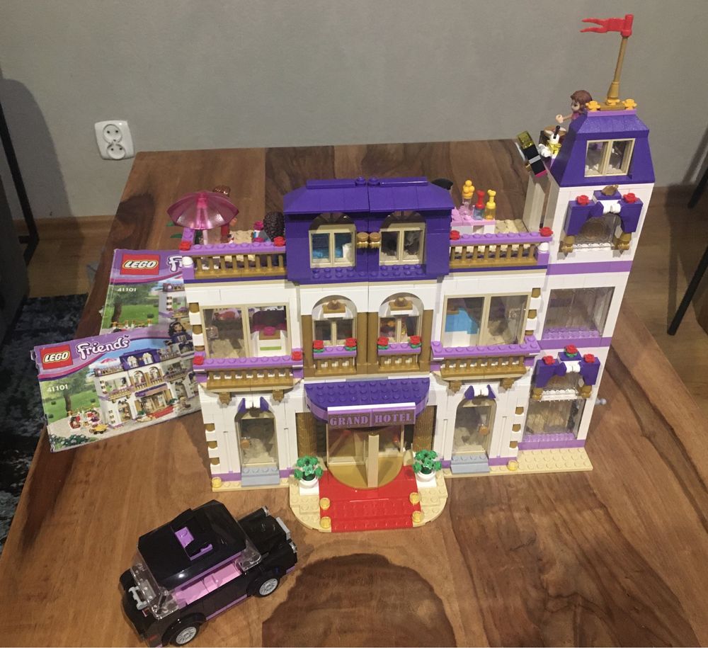 LEGO Friends 41101 Grand Hotel w Heartlake