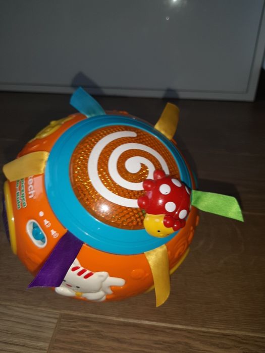 Edukacyjna zabawka Hula-Kula VTech dla dziecka