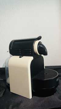 Máquina de café nespresso