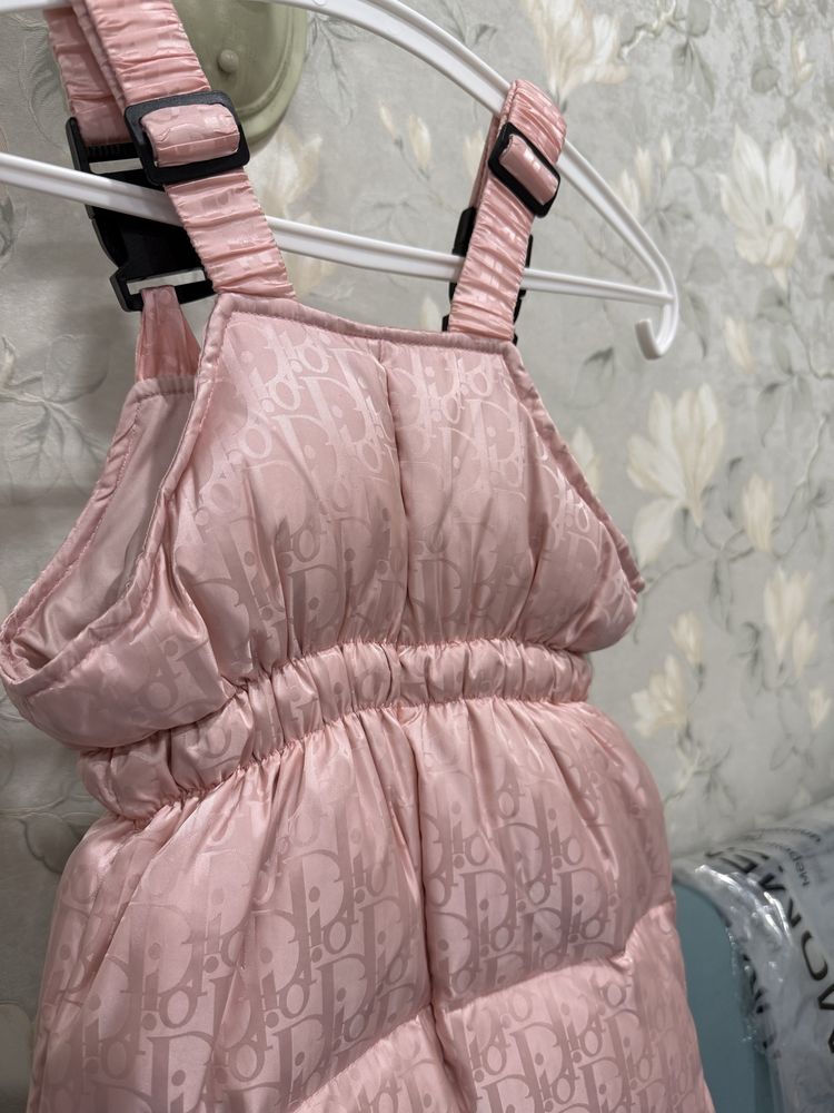 Dior зимовий комбінезон і куртка на дівчинку 98-104 | після Хімчистки