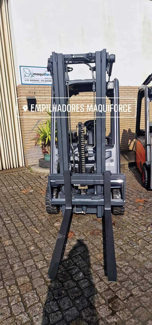 Empilhador Eletrico  Linde Mastro  triplo 4620mm