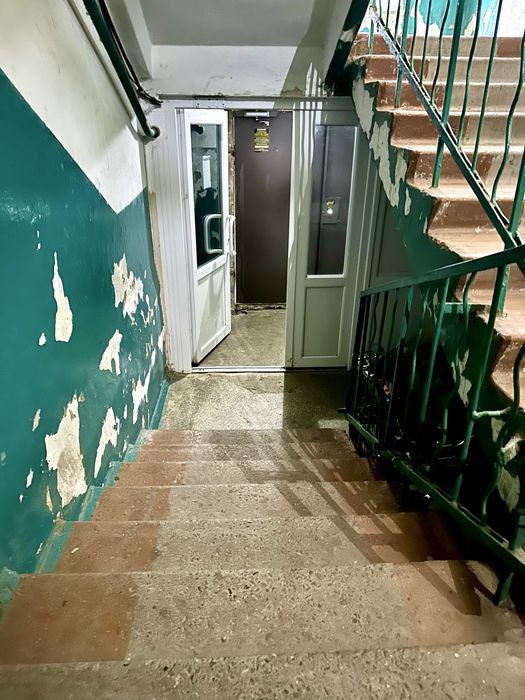 2--х 44 квартал, ул Калантая, 22,  не угл, пристр балкон, погреб