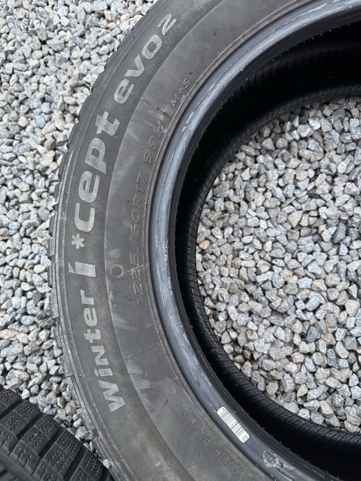 Komplet opon zimowych Hankook 225/60 R17