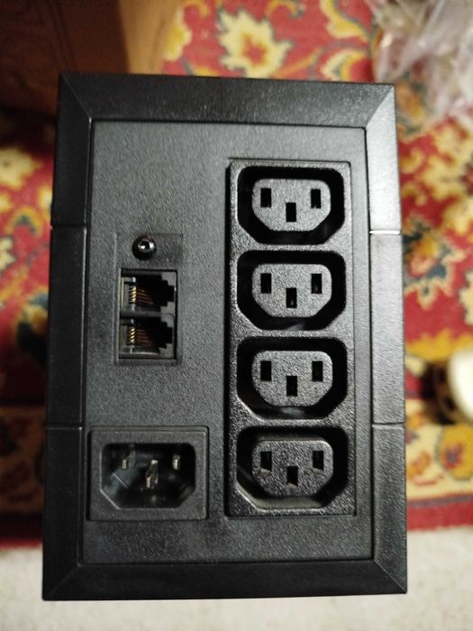 UPS 5E EATON 850i USB (850VA)