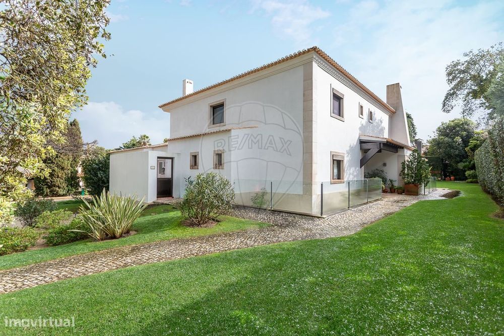 Moradia T7 para venda