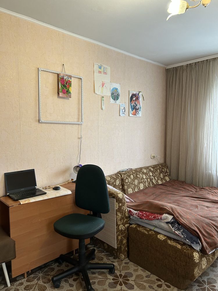 Продам 1к квартиру . Виставка . Проспект миру 60/3 .
